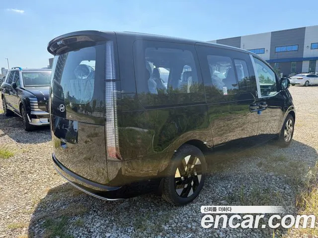 Hyundai Staria 2026 thumb 6