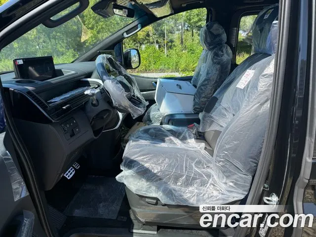 Hyundai Staria 2026 thumb 7
