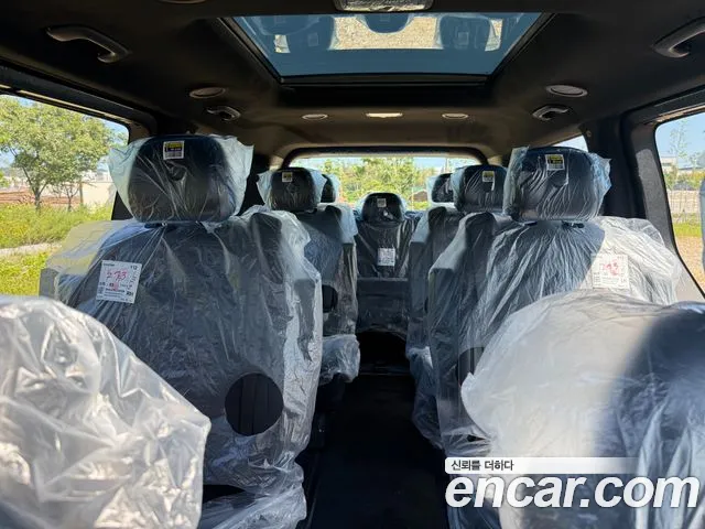 Hyundai Staria 2026 thumb 10