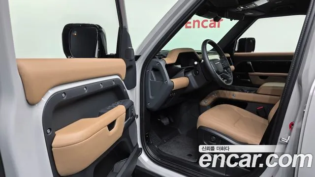 Land Rover Defender 2026 thumb 10