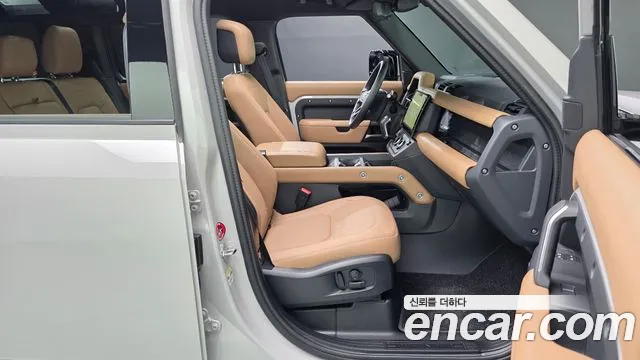 Land Rover Defender 2026 thumb 11
