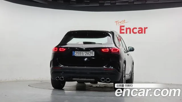Mercedes-Benz GLA 2021 thumb 3