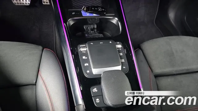 Mercedes-Benz GLA 2021 thumb 8