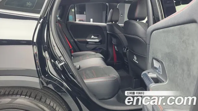 Mercedes-Benz GLA 2021 thumb 11