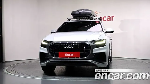 Audi Q8 2021 thumb 3