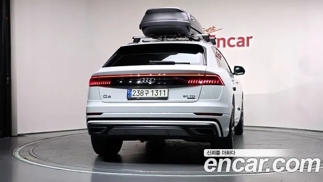 Audi Q8 2021 thumb 4