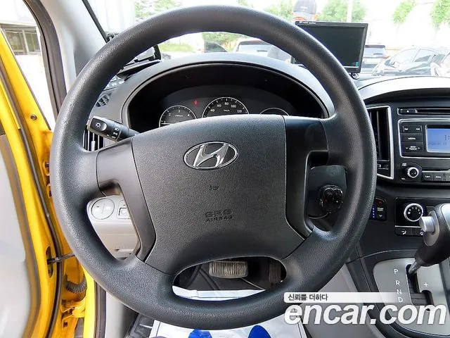 Hyundai Starex 2018 thumb 9