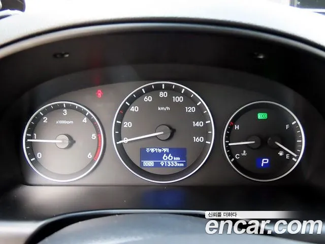 Hyundai Starex 2018 thumb 10