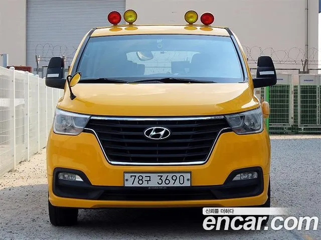 Hyundai Starex 2018 thumb 12