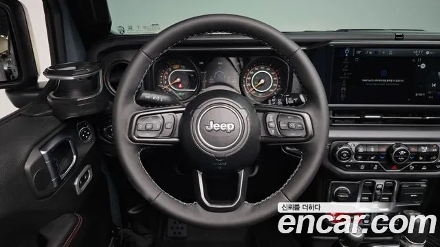 Jeep Wrangler 2025 thumb 12