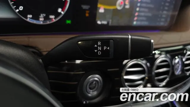 Mercedes-Benz S-Класс 2018 thumb 9