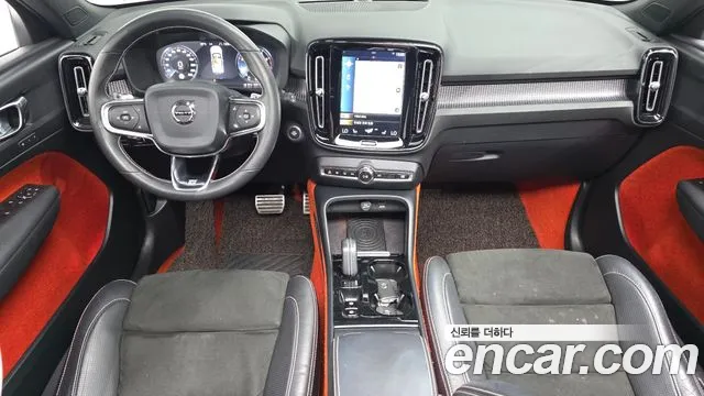 Volvo XC40 2018 thumb 6