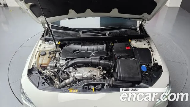 Mercedes-Benz CLA 2020 thumb 6
