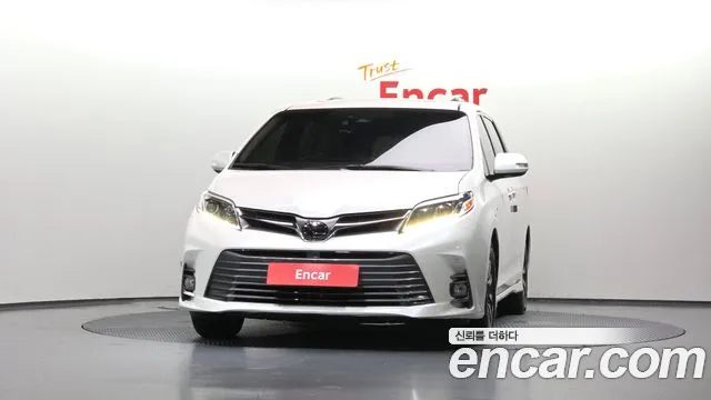 Toyota Sienna 2020 thumb 3