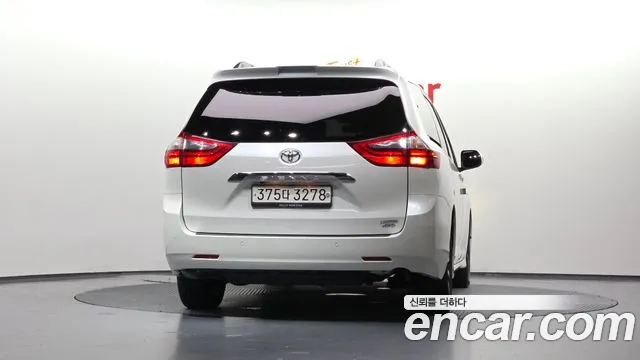 Toyota Sienna 2020 thumb 4