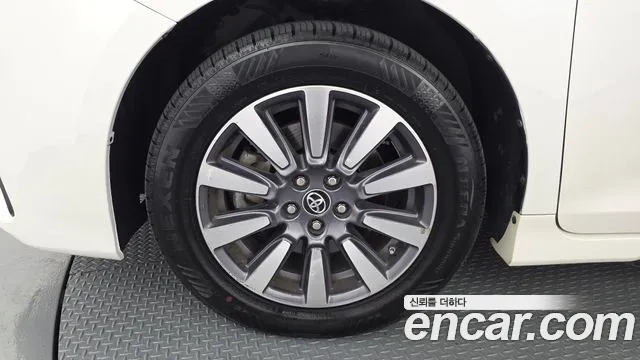 Toyota Sienna 2020 thumb 5