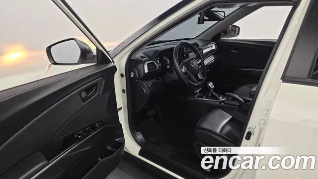 KG_Mobility_Ssangyong TIBOLI 2023 thumb 10