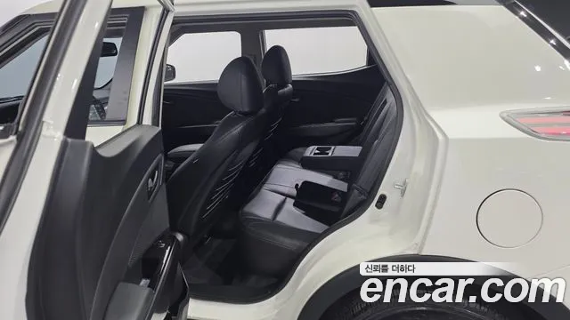 KG_Mobility_Ssangyong TIBOLI 2023 thumb 11