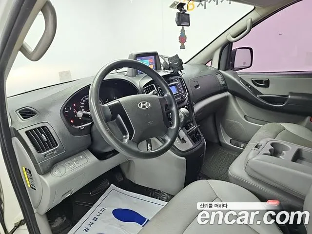 Hyundai Starex 2016 thumb 6