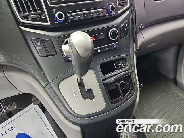 Hyundai Starex 2016 thumb 10