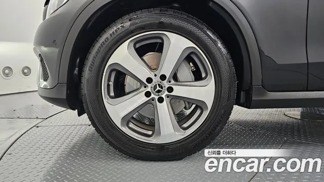 Mercedes-Benz GLC 2019 thumb 4