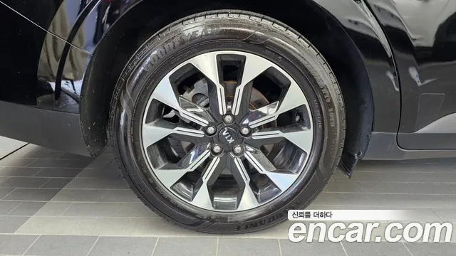 Kia Carnival 2021 thumb 5