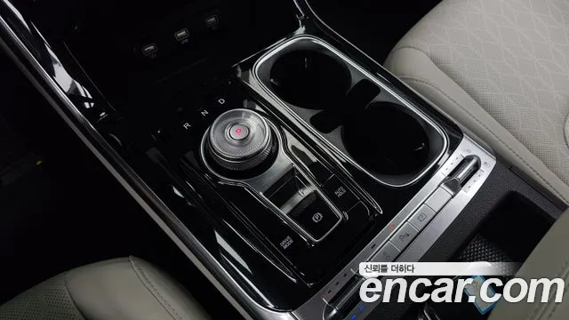 Kia Carnival 2021 thumb 9
