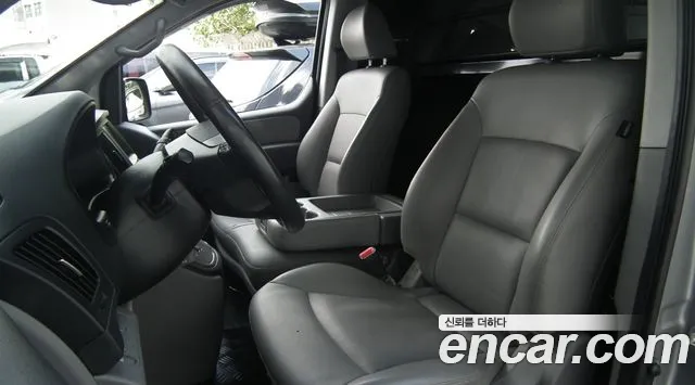 Hyundai Starex 2020 thumb 10