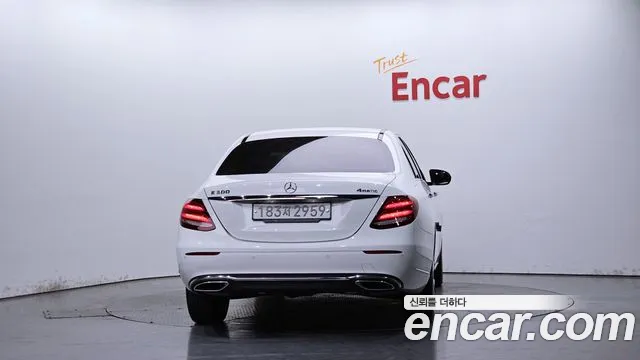 Mercedes-Benz E-Класс 2020 thumb 4