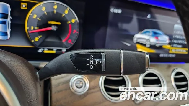 Mercedes-Benz E-Класс 2020 thumb 9