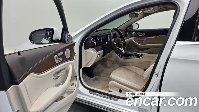 Mercedes-Benz E-Класс 2020 thumb 10