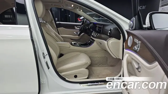 Mercedes-Benz E-Класс 2020 thumb 11