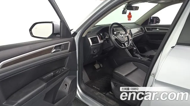 Volkswagen Atlas 2018 thumb 10