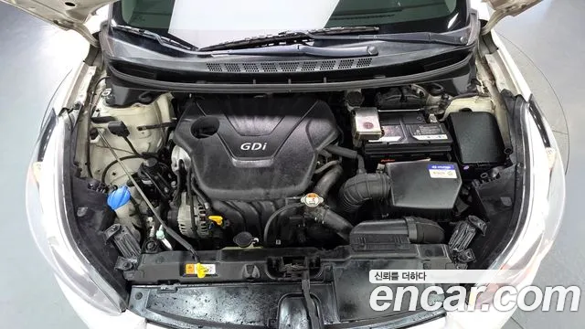 Hyundai Avante 2013 thumb 6