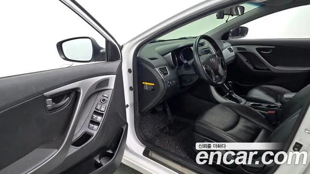 Hyundai Avante 2013 thumb 10