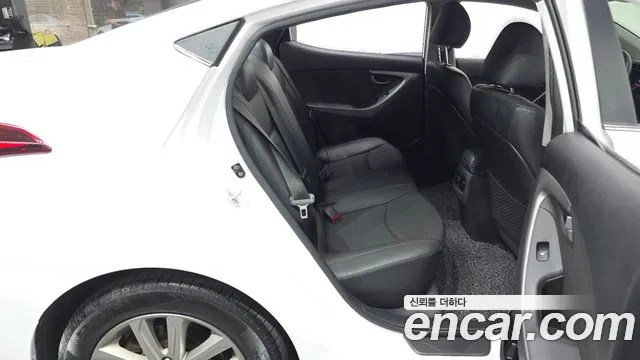Hyundai Avante 2013 thumb 11