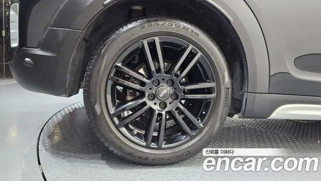 MINI Countryman 2023 thumb 5