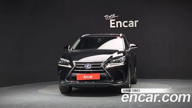Lexus NX 2016 thumb 3