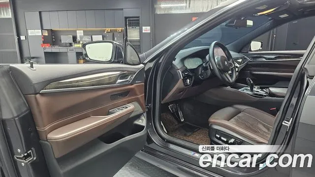 BMW Gran Turismo 2019 thumb 9