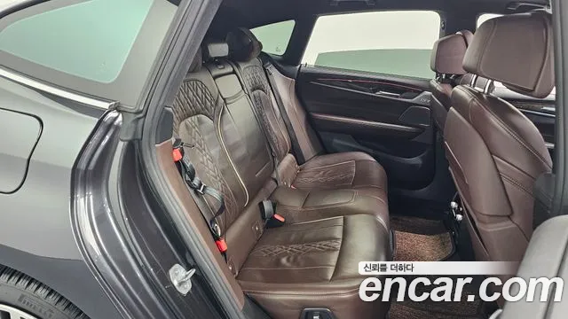 BMW Gran Turismo 2019 thumb 10