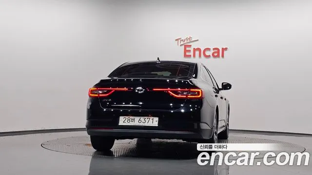 Renault-KoreaSamsung Megane 2017 thumb 4