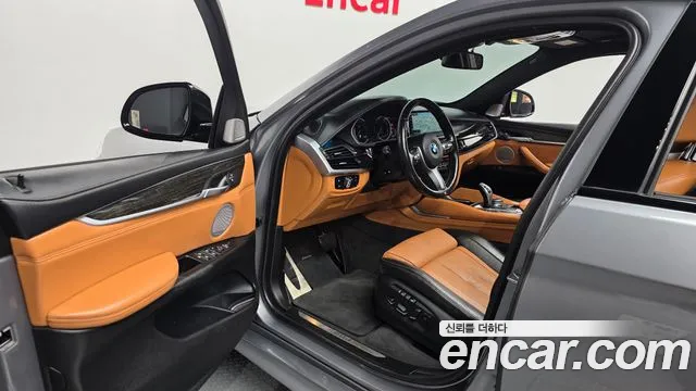 BMW X6 2018 thumb 10