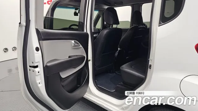 Kia Ray 2016 thumb 12