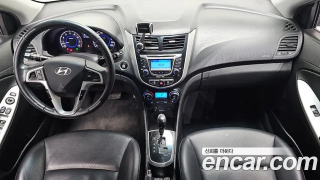 Hyundai Accent 2012 thumb 7
