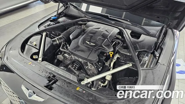 Genesis G90 2019 thumb 6