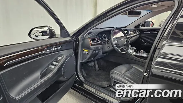 Genesis G90 2019 thumb 10