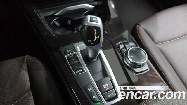 BMW X3 2014 thumb 9