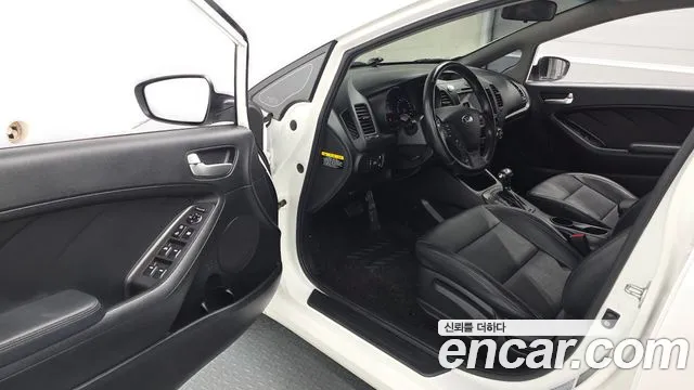 Kia K3 2014 thumb 9