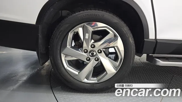 KG_Mobility_Ssangyong Rexton 2023 thumb 4