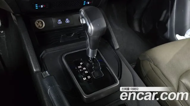 KG_Mobility_Ssangyong Rexton 2023 thumb 8